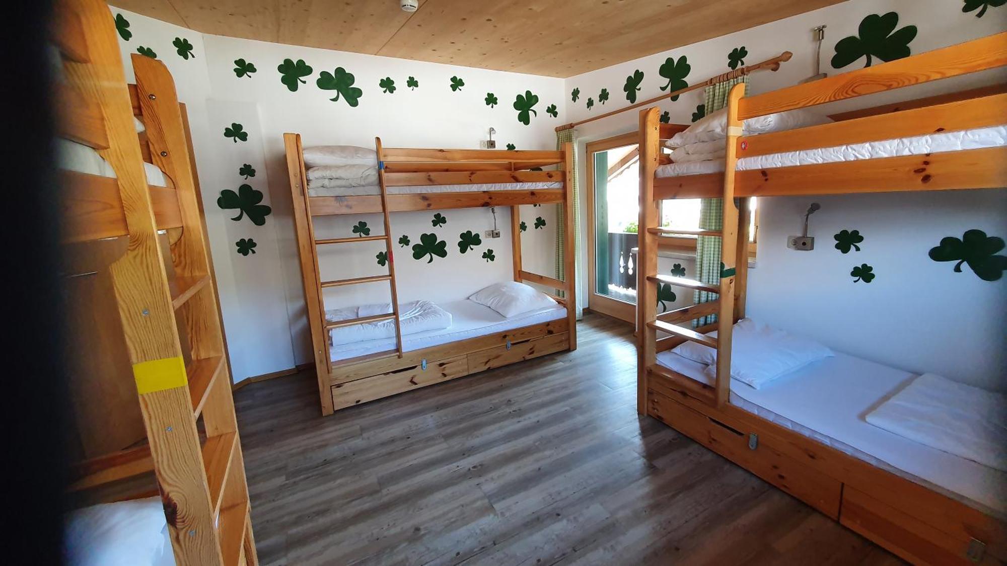 Alpking Hostel 엘마우 외부 사진