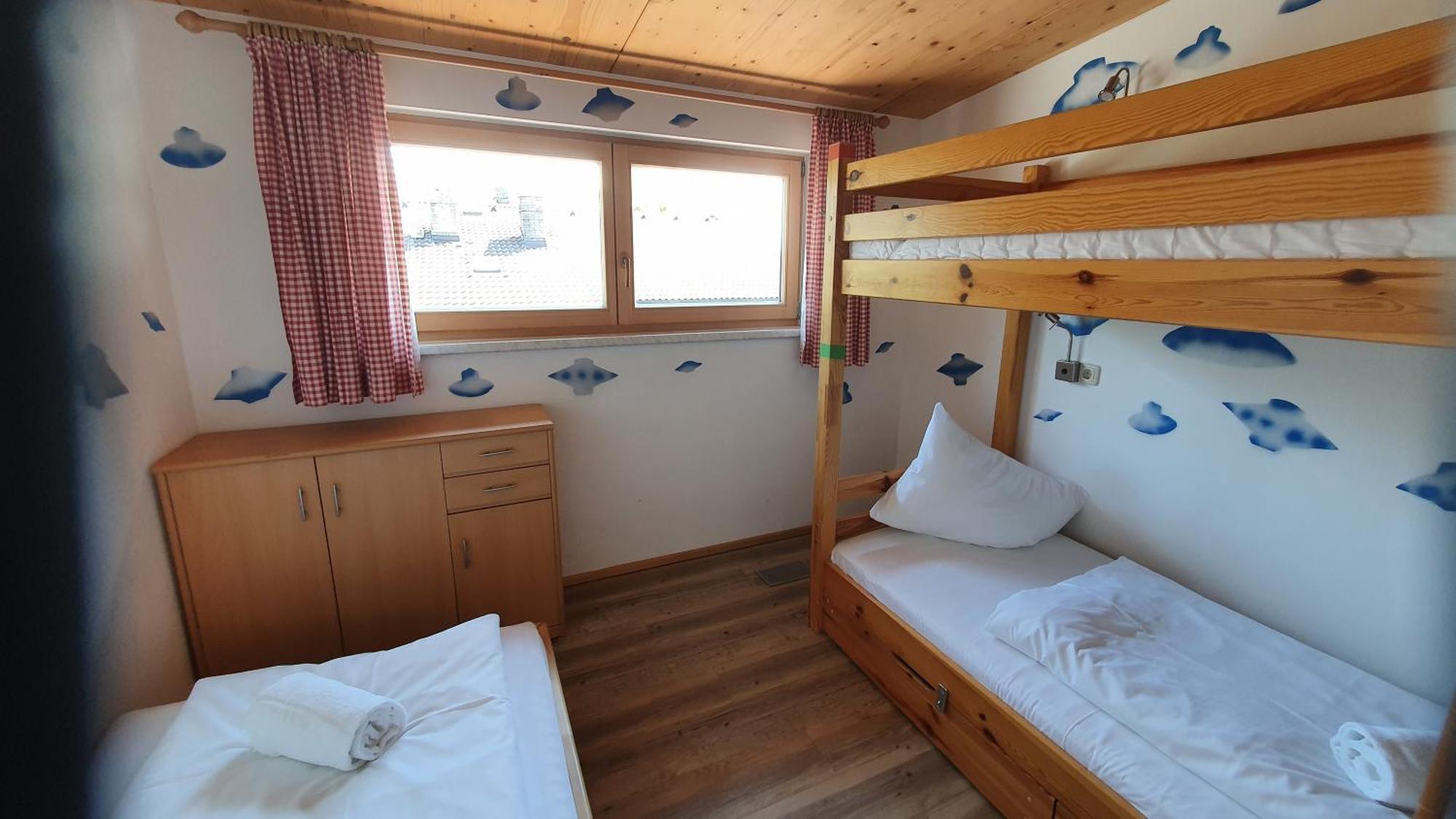 Alpking Hostel 엘마우 외부 사진